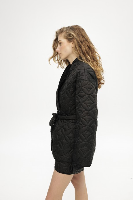Чорна стьобана куртка 38803880 купить