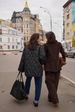 Чорна стьобана куртка 4046 фото 5