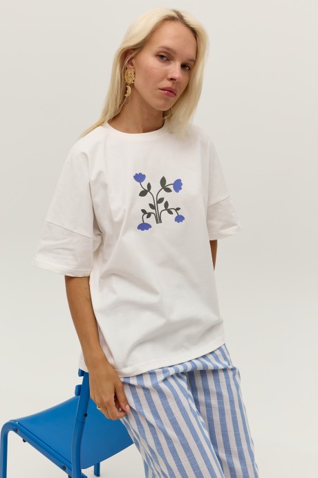 Біла футболка 39843984 купить