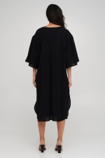 Чорна вільна сукня з поясом косичкою 3221 фото 3