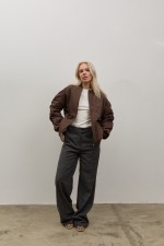 Коричневий бомбер 4070 фото 5