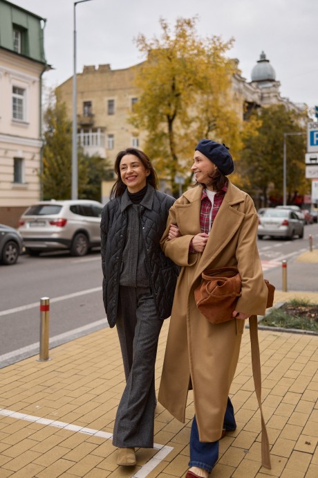 Бежеве пальто 40504050 купить