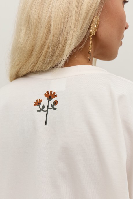 Біла футболка 39843984 купить