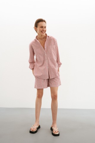 Шорти у червону смужку 36523652 купить