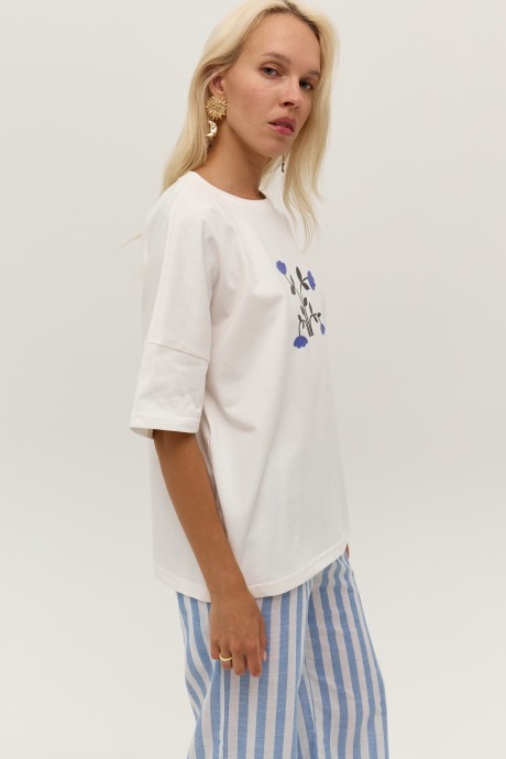 Біла футболка 39843984 купить