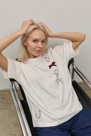 Біла футболка 40714071 купить